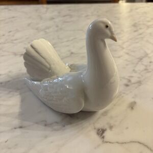 Lladro 6290 White Dove Pigeon Fan Tail Porcelain‎ Figurine Spain Glossy Finish